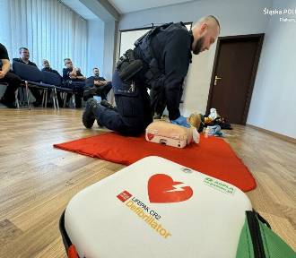 Funkcjonariusze policji z Piekar Śląskich ćwiczyli udzielanie pierwszej pomocy 