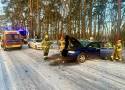 Zdarzenie drogowe w Cichej Górze. Dwie osoby trafiły do Szpitala Powiatowego w Nowym Tomyślu. Kolejny kierowca uderzył w drzewo! 