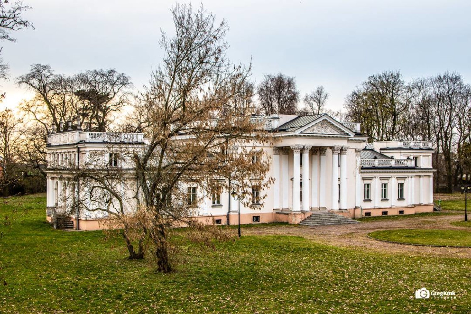 Pałac Niemojowskich w Marchwaczu