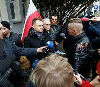 Protest rolników w Białymstoku. Był przemarsz i rozsypanie słomy 