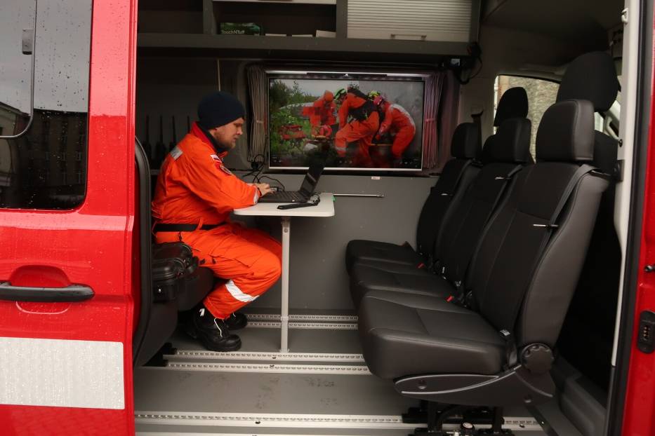 Najnowocześniejszy na Dolnym Śląsku samochód za ponad 500 tys. zł mają wałbrzyscy strażacy ratownicy. Zobaczcie zdjęcia