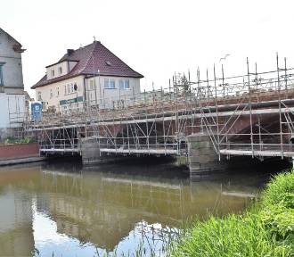 Remont mostu w Darłowie. Zdjęcia. Zobaczcie też kłódki miłości