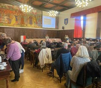 Olsztyn podnosi głos przeciwko przemocy wobec seniorów