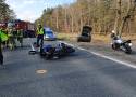 Zderzenie samochodu z motocyklem na drodze krajowej