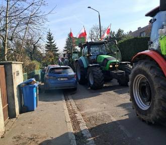Rolnicy zablokowali ulicę, na której mieszka prezydent Jacek Sutryk