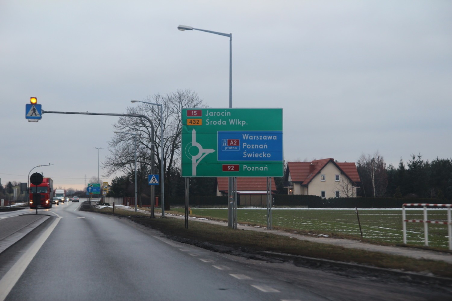 Autostrada czy droga krajowa. Sprawdzamy koszty i czas podróży