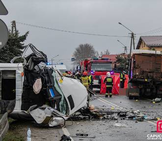 Tragiczny wypadek na DK 75 w Czchowie. Dwie osoby nie żyją 