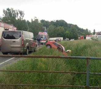 Wypadek w Czchowie na DK 75. Zderzenie dwóch samochodów, jedna osoba ranna