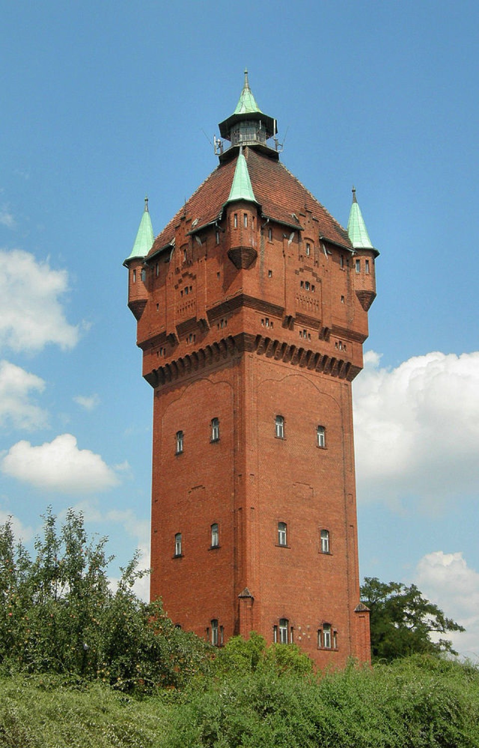 Z ponad 100-letniej ciśnień w Śremie, moża podziwiać panoramę miasta