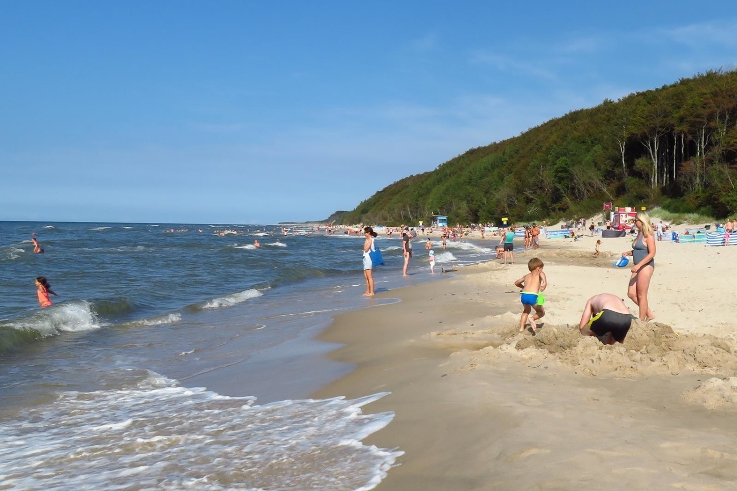 Na wszystkich polskich plażach panuje tłok, nawet w tych tzw