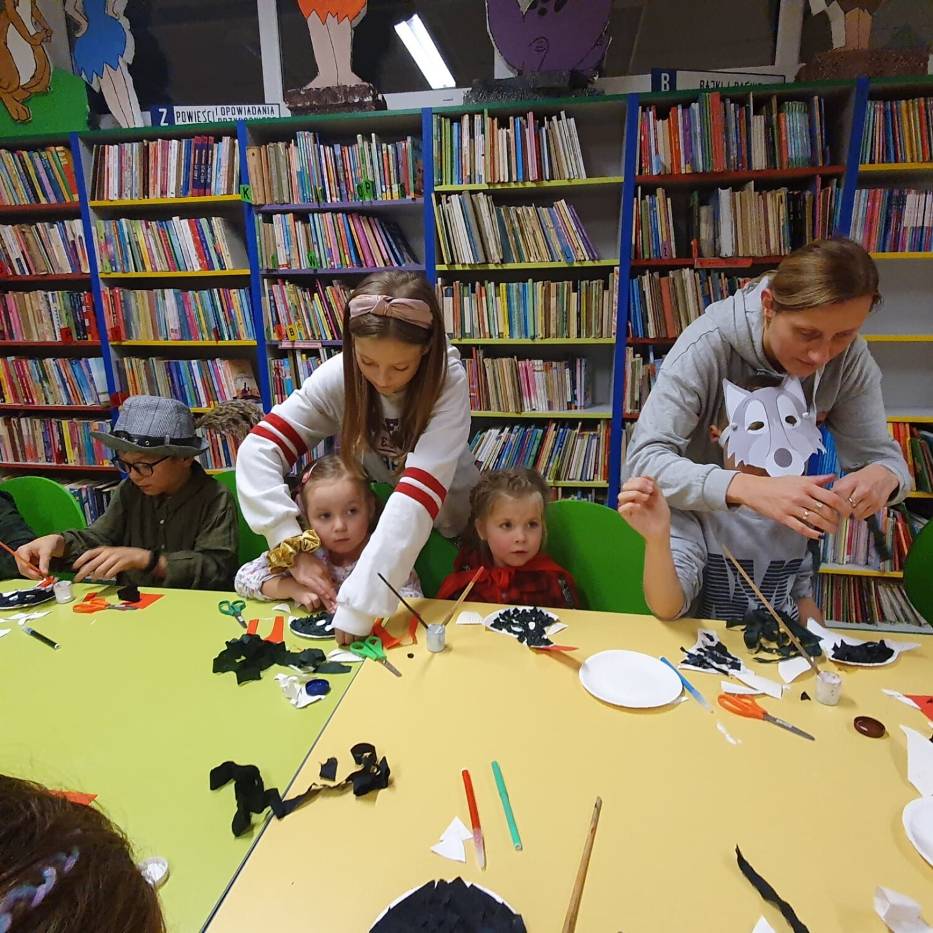 Do wspólnej zabawy w ramach XI Nocy Bibliotek zaprosiła Biblioteka Publiczna w Sycowie 