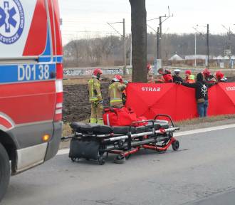 Śmiertelny wypadek koło Wrocławia. Zginął motocyklista, który uderzył w przepust