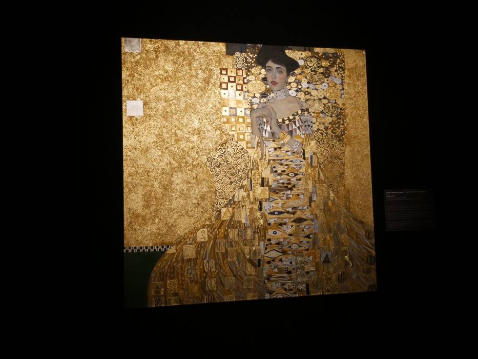 Jak W Dziełach Artystów Odzwierciedla Się Epoka W Której Powstały „KLIMT – The Immersive Exhibition” w hali IASE. Sztuka, która ożywa