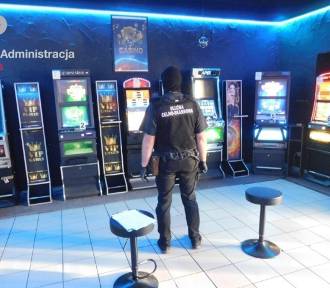 Plaga nielegalnych automatów do gier hazardowych na Pomorzu. Walczą z nią celnicy