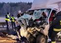 Śmiertelny wypadek na Dolnym Śląsku. Na autostradzie A4 bus zderzył się z piaskarką, został zmiażdżony