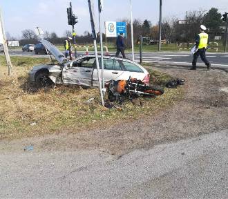 Groźny wypadek na Strykowskiej! Ranni! 