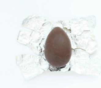 Rabunek roku w Wieliczce. Mężczyźni ukradli ponad 100… czekoladowych jajek
