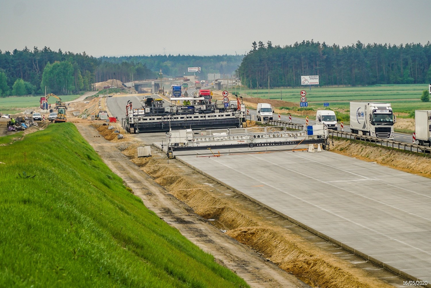 Budowa autostrady A1 Radomsko - granica woj. śląskiego.