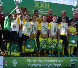 Piłkarze Czarnych Połaniec wygrali Turniej Z Podwórka na Stadion o Puchar Tymbarku