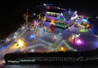 Najjaśniejsze świąteczne miejsce w Małopolsce. W tym roku jest 100 tys. lampek!