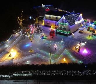 Najjaśniejsze świąteczne miejsce w Małopolsce. W tym roku jest 100 tys. lampek!