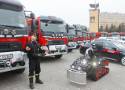 Uroczyste przekazanie samochodów ratowniczo-gaśniczych i sprzętu ratowniczego dla podkarpackich strażaków w Rzeszowie [ZDJĘCIA, WIDEO]