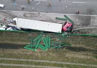 Utrudnienia na autostradzie A1: Wypadek czterech pojazdów ciężarowych