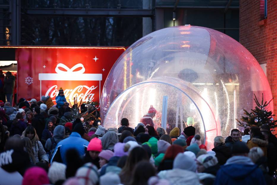 Świąteczna ciężarówka Coca-Coli zaparkuje w tym roku w Warszawie