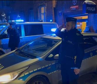 Pomorscy policjanci i strażacy oddali hołd zmarłym kolegom z Wrocławia