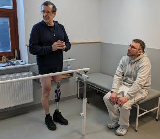 Innowacyjna metoda pomaga pacjentom po amputacji. 75-latek czuje, że ma dwie nogi