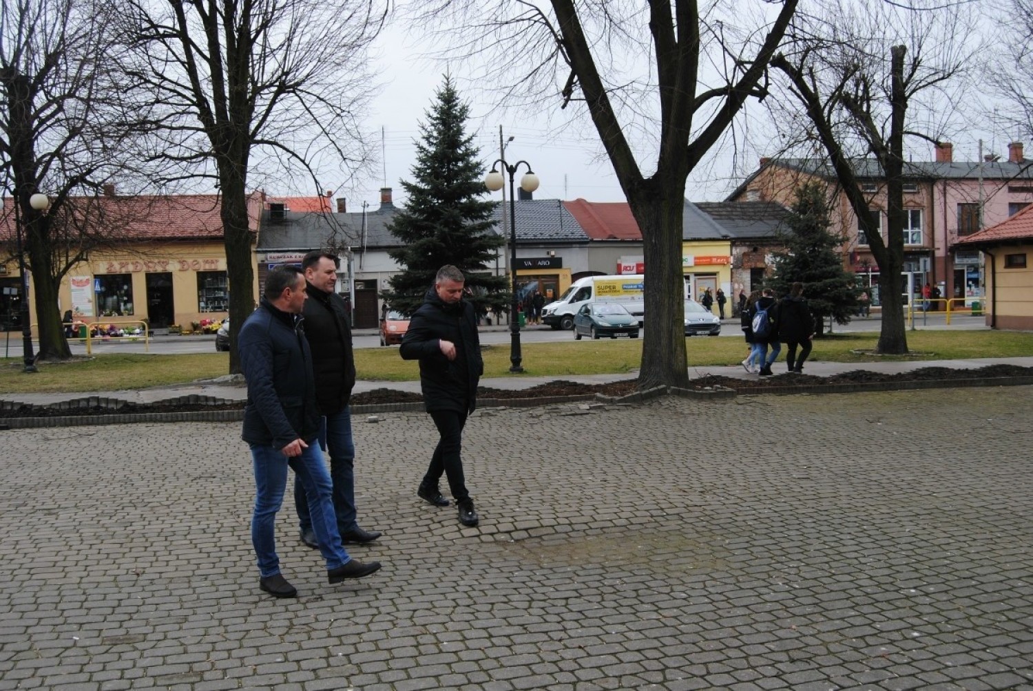 Rynek we Włoszczowie w przyszłości. Zobacz, jak będzie wyglądał (WIZUALIZACJE)