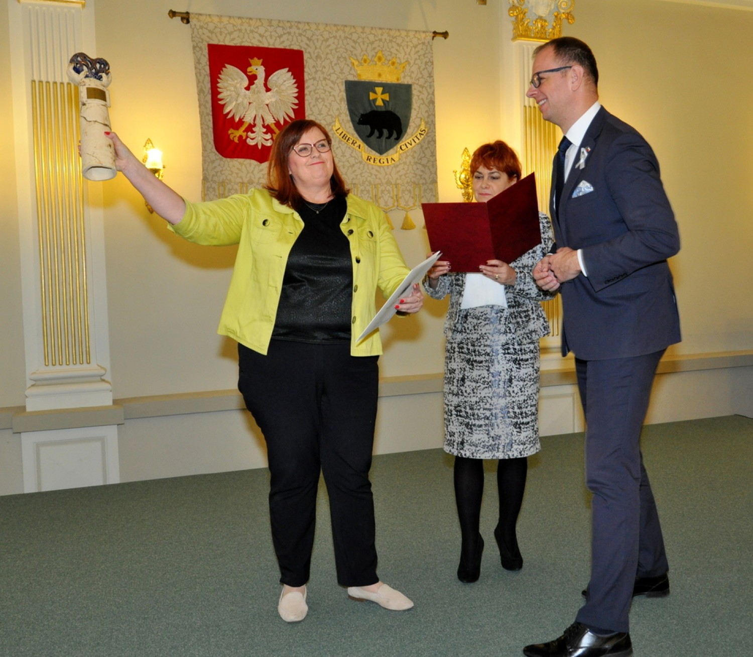 Z okazji Międzynarodowego Dnia Wolontariusza 5 grudnia w Przemyskiej Bibliotece Publicznej odbyła się II Przemyska Gala Wolontariatu, podczas której został rozstrzygnięty konkurs „Zasłużony dla Wolontariatu 2018”