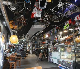 Kawiarnia dla rowerzystów pod stolicą. Tu spotykają się fani kolarstwa z całej Polski