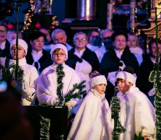 W Grębocicach śpiewają świąteczne piosenki. W niedzielę w Grodowcu wystąpi Eleni