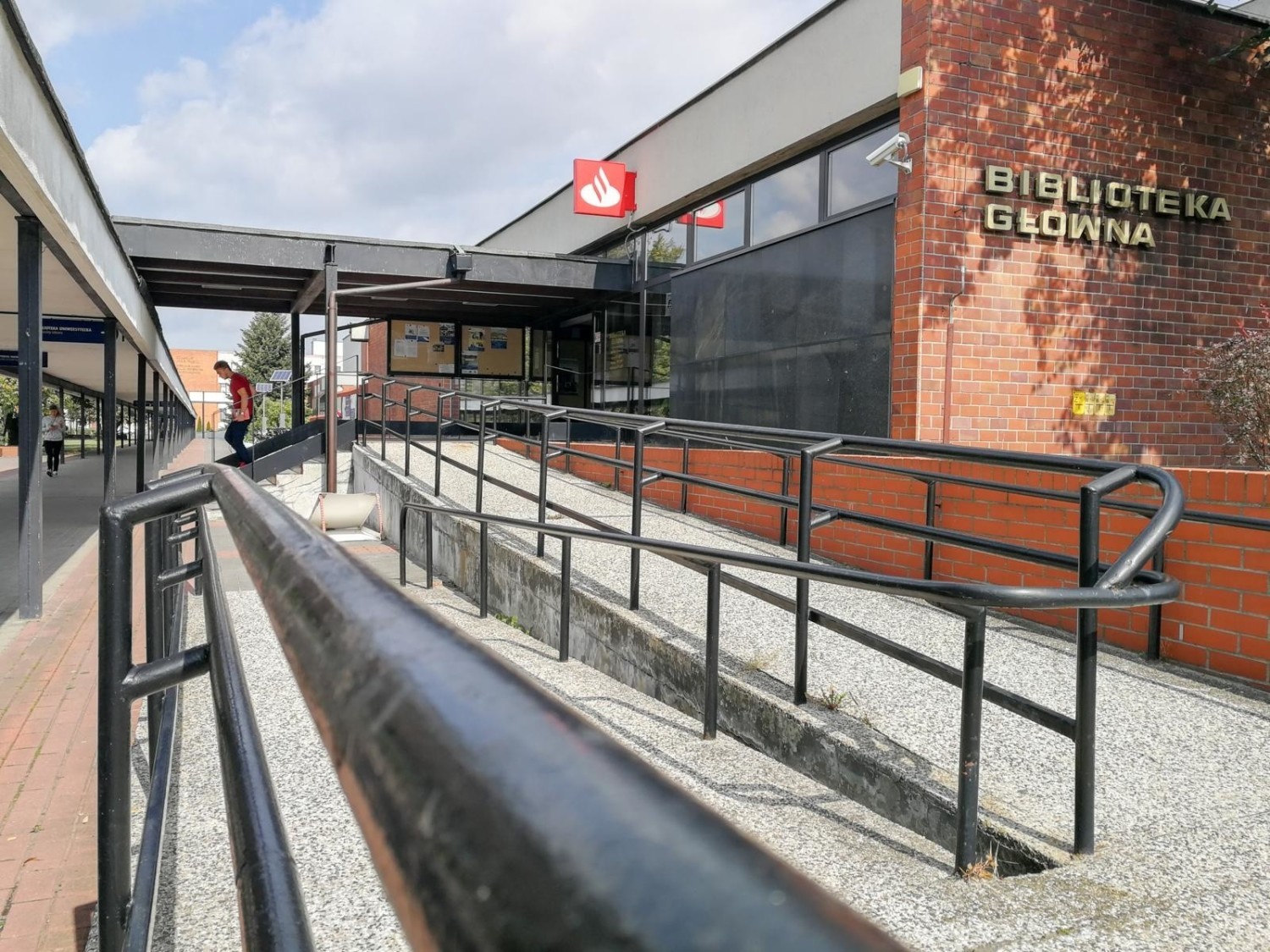 Każda z trzech kobiet domaga się po 50 tys