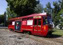 Wyjątkowy tramwaj przejechał ulicami Warszawy. W środku rozmawiano o... rodzinie zastępczej [ZDJĘCIA]