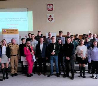 Elbląg: Sukcesy uczniów w Wojewódzkiej Olimpiadzie Wiedzy o Bezpieczeństwie 