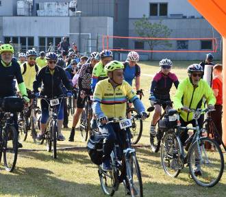 Kaszebe Runda wystartowała w Kościerzynie. Rowerzyści ruszyli w teren po Kaszubach
