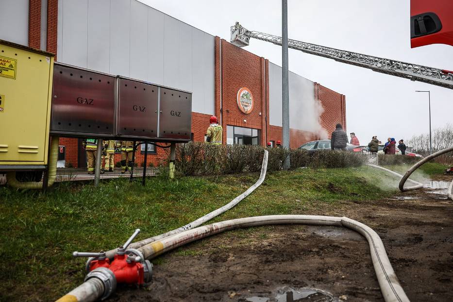 Pożar siłowni Dragon w Lesznie