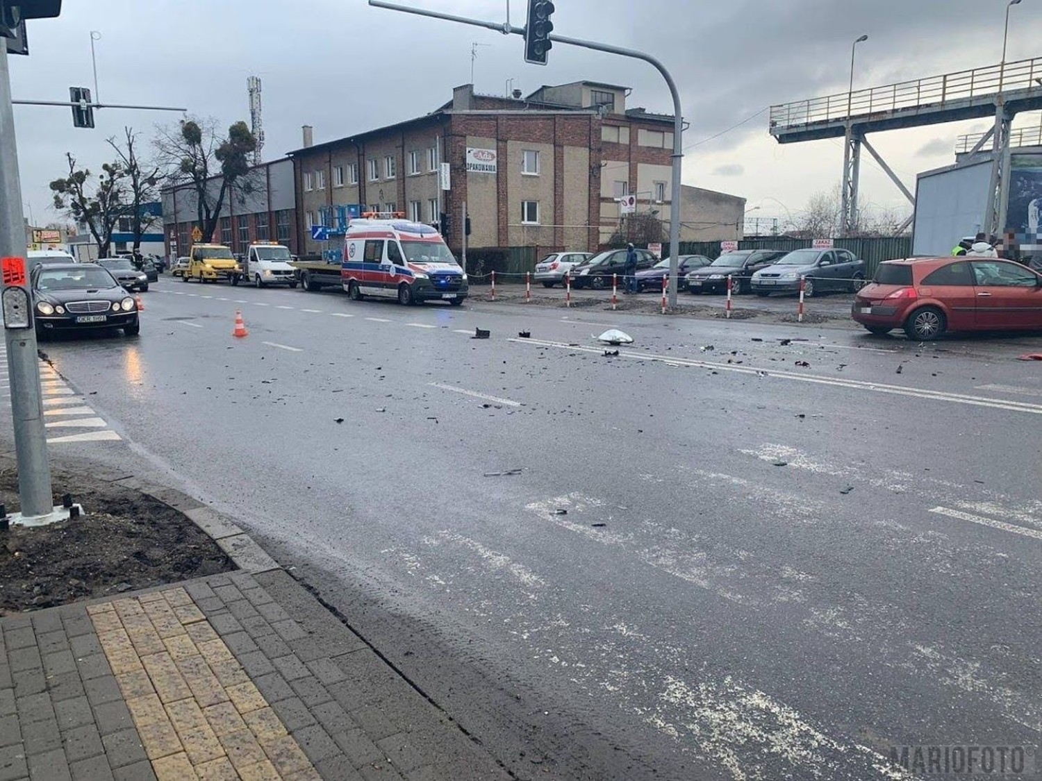 Do zderzenia dwóch samochodów doszło w piątek po godzinie 12