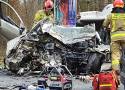 Tragiczny wypadek w Wielkopolsce na drodze DK11. Samochód osobowy zderzył się z cysterną. Nie żyje mężczyzna i 3-letnie dziecko