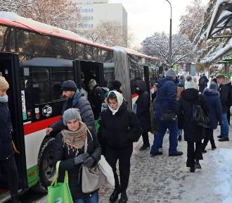 Wraz z końcem ferii z przystanków zniknie specjalny rozkład jazdy autobusów