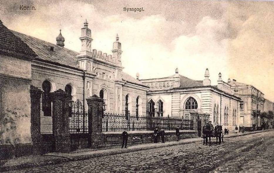 Synagoga i mykwa na starej pocztówce.
