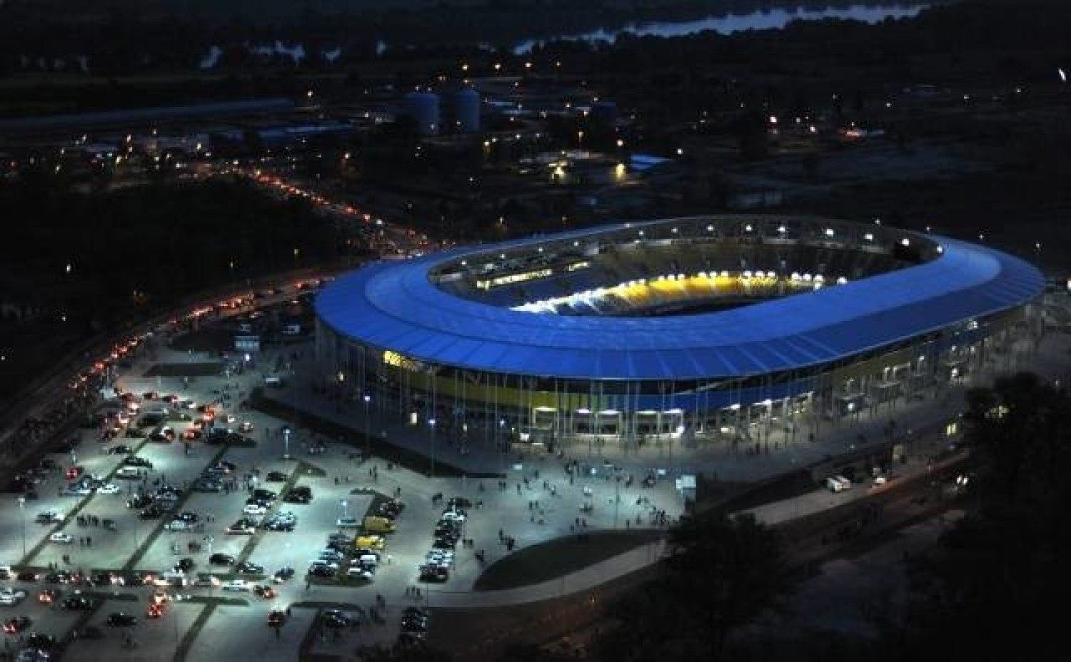 Stadion żużlowy MotoArena w Toruniu Inwestor: Inwestor PublicznyStart realizacji: 2008Koniec realizacji: 2009Pojemność: 15 550Powierzchnia: 26 649 m2