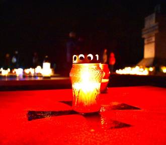 Tysiącami światełek rozbłyska cmentarz w Sławnie. Wszystkich Świętych - Zdjęcia