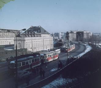 115 lat elektrycznych tramwajów w stolicy. Warszawa miała je wyjątkowo późno