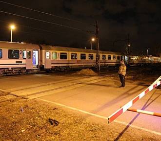Tragedia na torach w Orzeszu. Pod kołami pociągu zginął 22-letni mieszkaniec Bełku