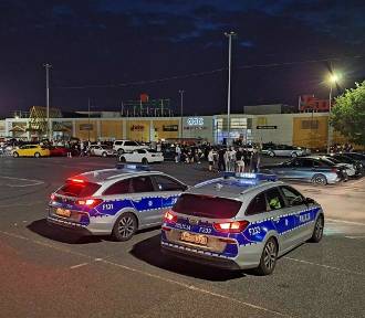 Illegal Night na parkingu centrum handlowego przy al. Piłsudskiego ZDJĘCIA