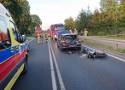 16-letni motocyklista z licznymi obrażeniami po zderzeniu z samochodem w Rakoniewicach na DK 32