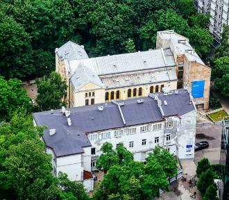 Niemcy wsparli renowację synagogi Nożyków w Warszawie. "To historyczny moment"